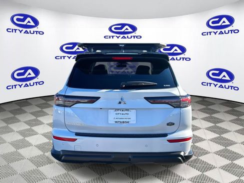 New 2026 Mitsubishi Outlander AWD image 4