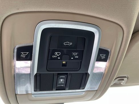 Used 2020 RAM 1500 Laramie AWD/4WD image 35