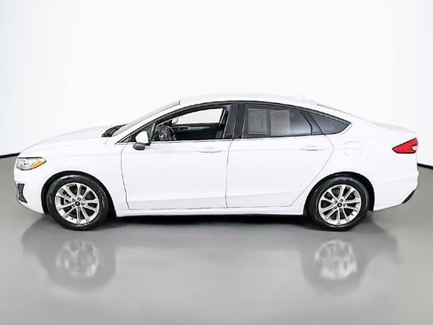 Used 2020 Ford Fusion SE image 10