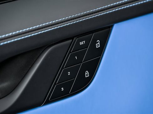 Used 2023 Porsche 911 GT3 RS image 11