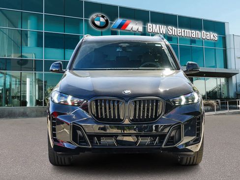 New 2026 BMW X5 sDrive40i w/ M Sport Package image 2