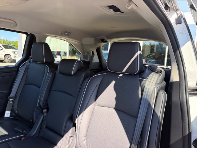 Used 2025 Honda Odyssey Elite image 17