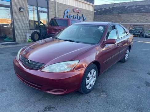 Used 2004 Toyota Camry LE image 3