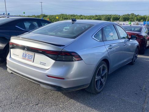 Used 2024 Honda Accord Sport image 7