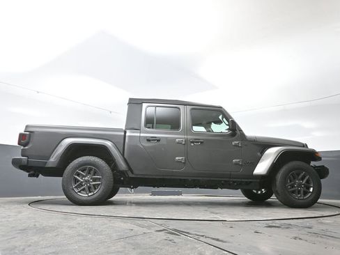 New 2026 Jeep Gladiator Sport image 46