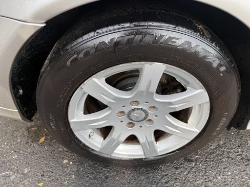 Used 2008 Mercedes-Benz E 320 BlueTEC Sedan image 11