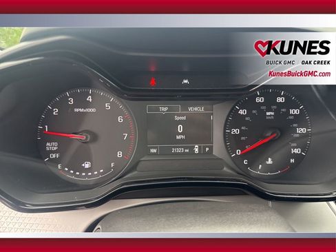 Used 2025 Chevrolet Trax LS image 30