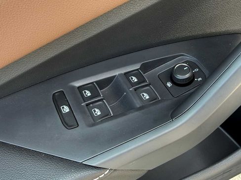 New 2026 Volkswagen Jetta SEL FWD image 7