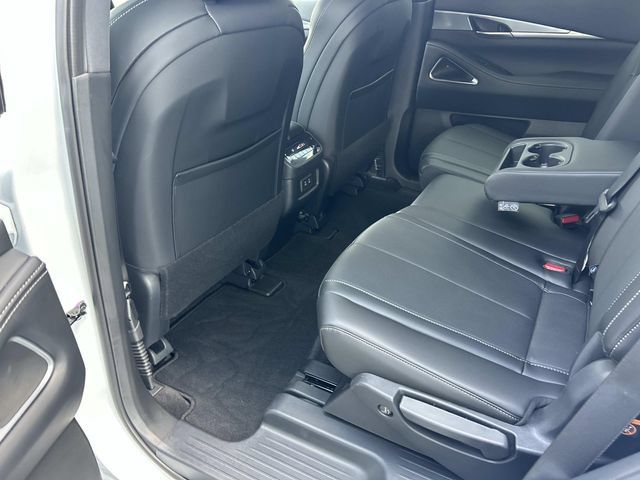 Certified 2027 INFINITI QX60 Luxe w/ Cargo Package AWD/4WD image 20