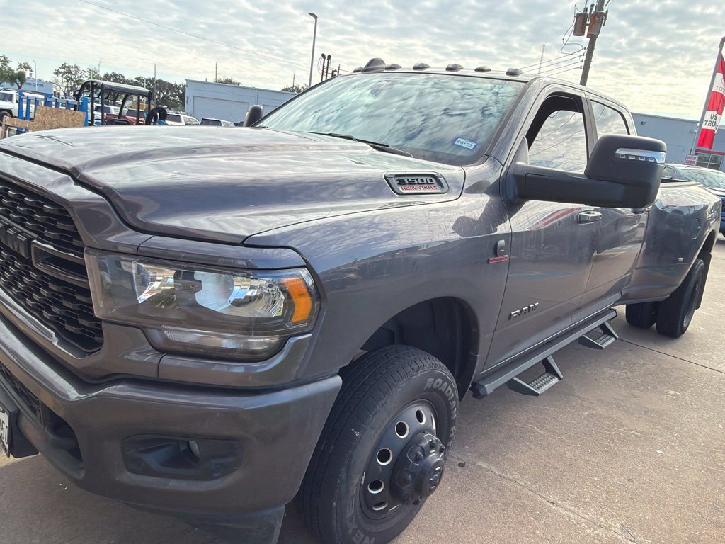 Used 2024 RAM 3500 Big Horn w/ Night Edition AWD/4WD image 2