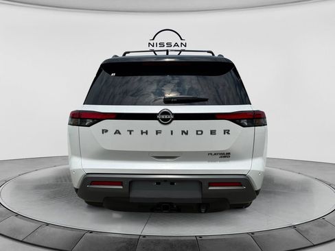 New 2026 Nissan Pathfinder Platinum w/ Accent Package AWD/4WD image 4