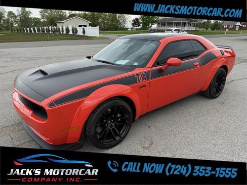 Used 2023 Dodge Challenger R/T Scat Pack RWD image 9
