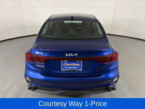 Used 2024 Kia Forte LXS FWD image 9