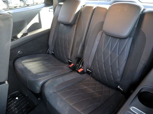 Certified 2025 Mercedes-Benz GLS 63 AMG 4MATIC image 10