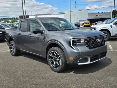 New 2026 Ford Maverick Lariat w/ 4K Tow Package AWD/4WD image 7