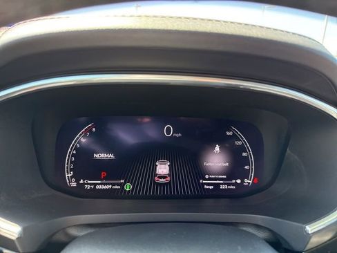 Used 2023 Acura MDX FWD w/ Technology Package image 9