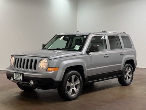 Used 2017 Jeep Patriot High Altitude AWD/4WD image 28
