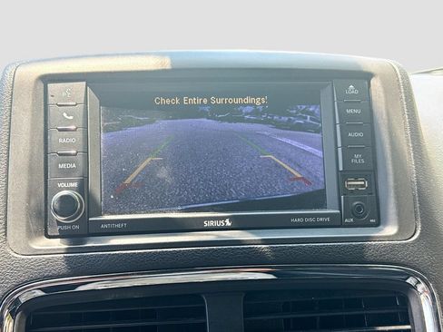 Used 2020 Dodge Grand Caravan SXT FWD image 15