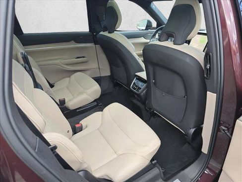 Used 2025 Volvo EX90 Ultra AWD/4WD image 11