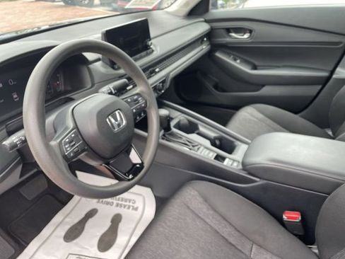 Certified 2023 Honda Accord EX image 11