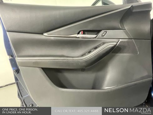 Used 2025 MAZDA CX-30 AWD 2.5 S w/ Preferred Package image 16