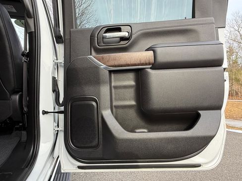 Used 2023 GMC Sierra 2500 Denali image 45