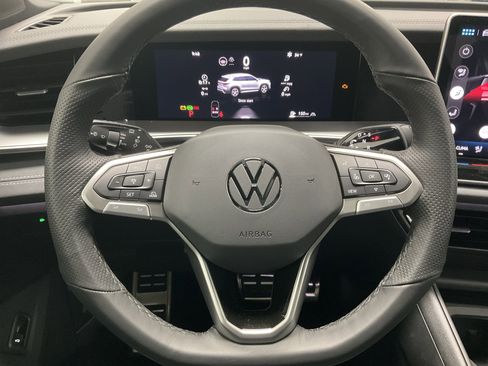 New 2026 Volkswagen Tiguan SE R-Line AWD/4WD image 14