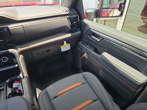 New 2026 GMC Sierra 2500 AT4 w/ AT4 Premium Plus Package AWD/4WD image 14