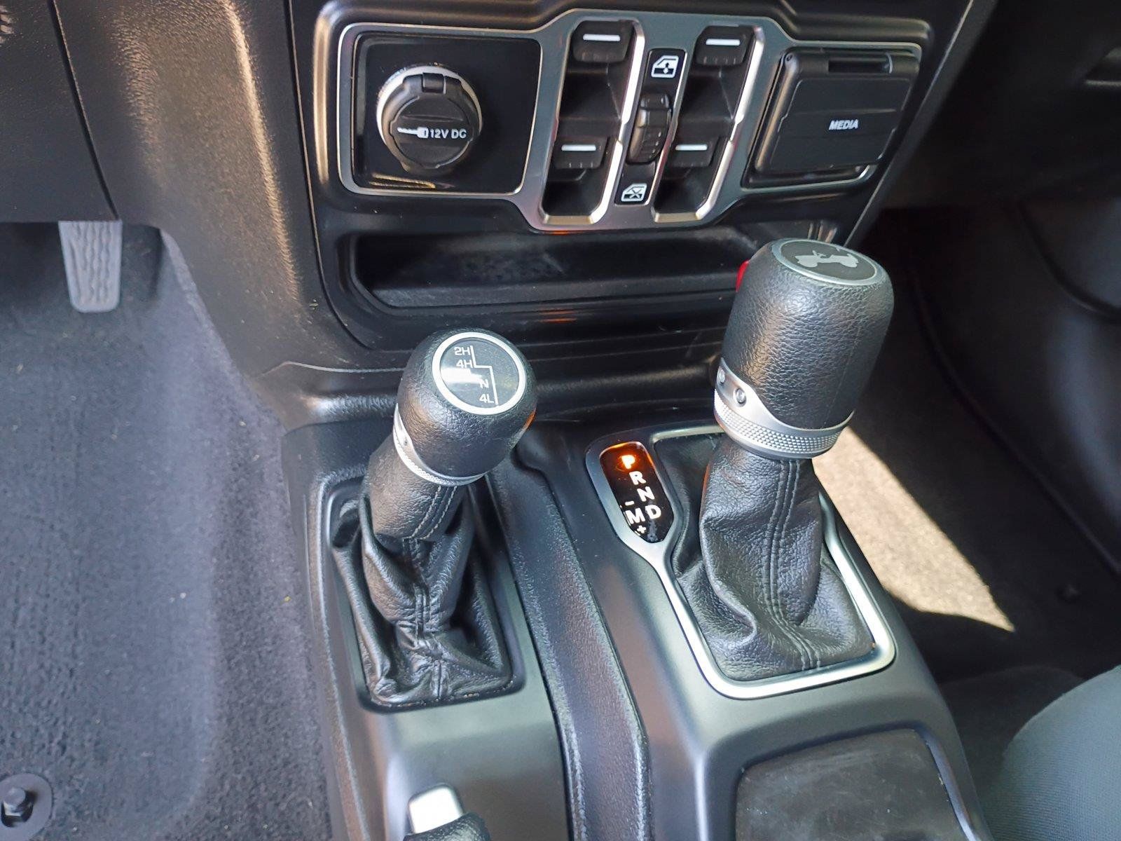 Used 2021 Jeep Wrangler Unlimited Sport AWD/4WD image 12