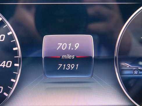 Used 2018 Mercedes-Benz S 450 4MATIC Sedan w/ Premium Package image 33