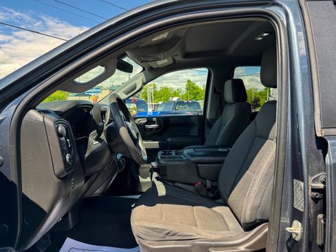 Used 2019 Chevrolet Silverado 1500 Custom Trail Boss w/ Custom Convenience Package AWD/4WD image 22