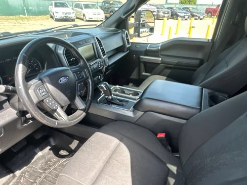 Used 2019 Ford F150 XLT w/ Equipment Group 302A Luxury AWD/4WD image 14
