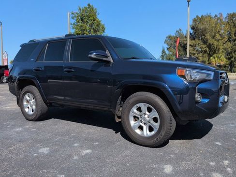 Used 2023 Toyota 4Runner SR5 Premium w/ Moonroof Package image 2