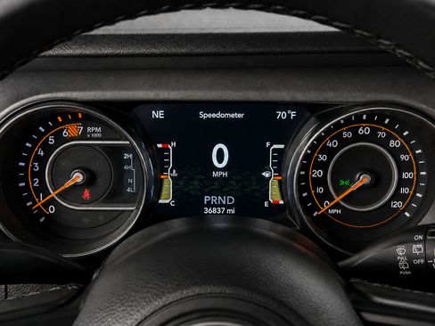 Used 2022 Jeep Wrangler Unlimited Sport AWD/4WD image 6