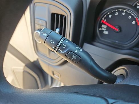Used 2022 Chevrolet Silverado 1500 Custom image 22