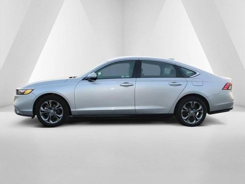 Used 2023 Honda Accord EX image 4