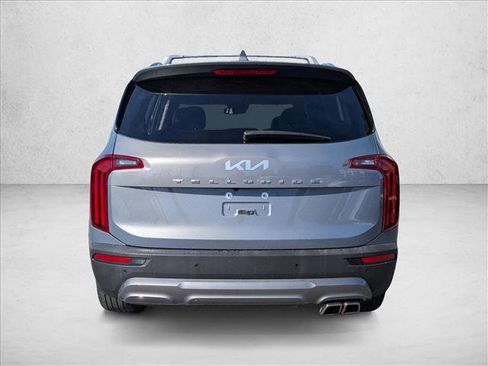 Used 2022 Kia Telluride EX w/ EX Premium Package image 7
