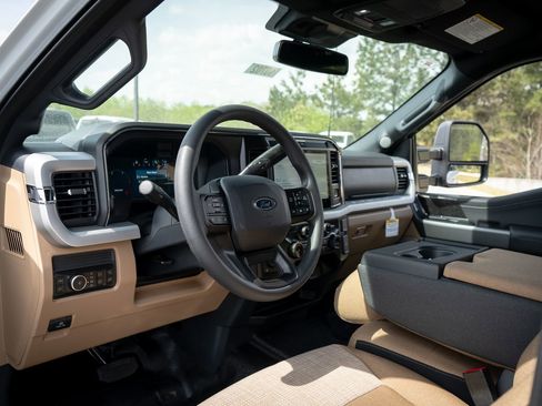 New 2026 Ford F350 XLT AWD/4WD image 13