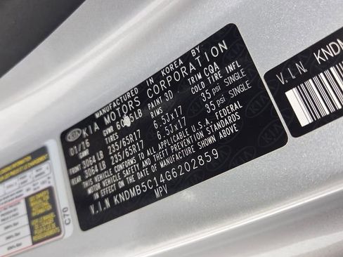 Used 2016 Kia Sedona LX w/ LX Convenience Package FWD image 20