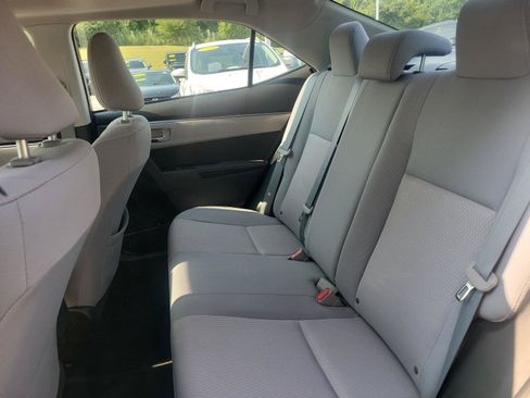 Used 2014 Toyota Corolla LE FWD image 11