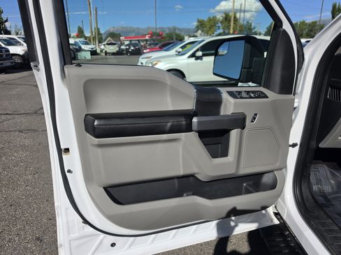 Used 2015 Ford F150 XLT w/ Equipment Group 301A Mid AWD/4WD image 13