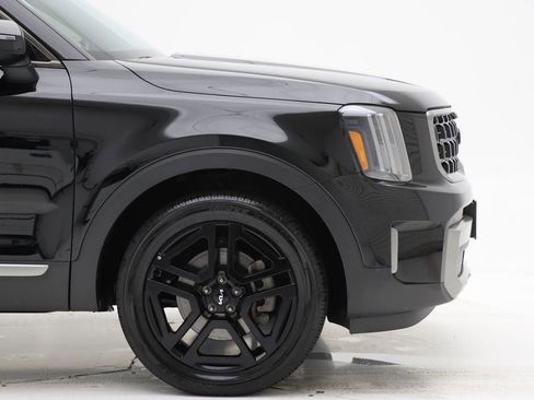 Used 2023 Kia Telluride EX X-Line image 4