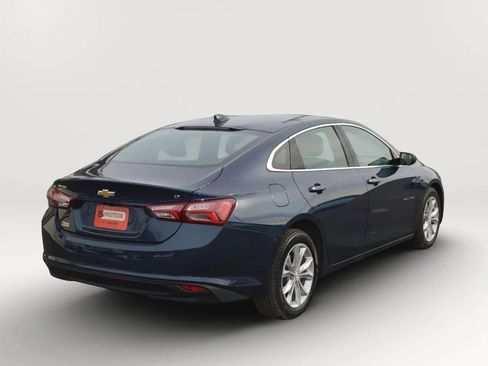 Used 2022 Chevrolet Malibu LT FWD image 7