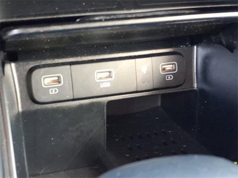 Used 2022 Kia Sorento EX image 12