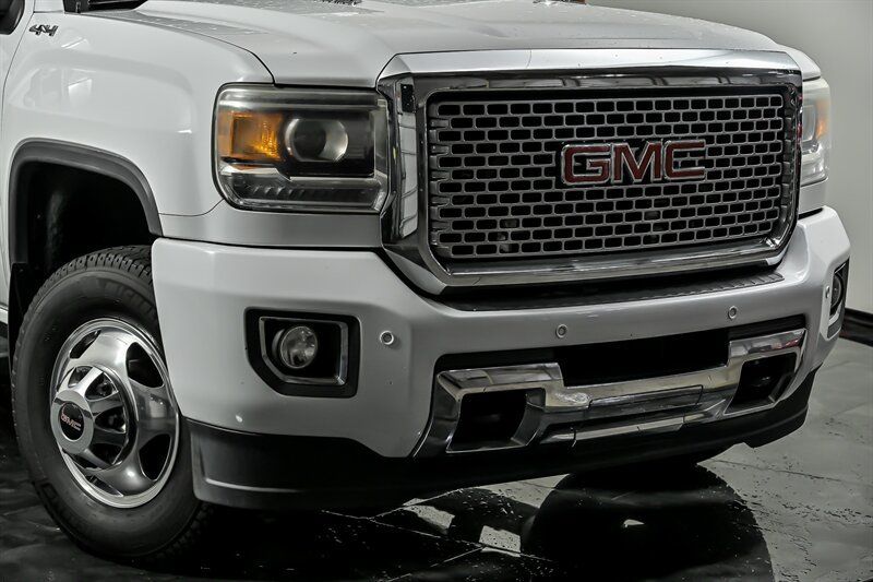 Used 2016 GMC Sierra 3500 Denali w/ Duramax Plus Package AWD/4WD image 2