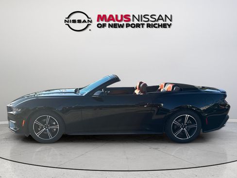 Used 2024 Ford Mustang Premium RWD image 6