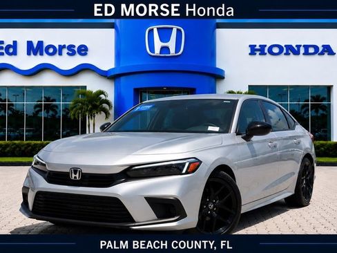 Used 2024 Honda Civic Sport image 1
