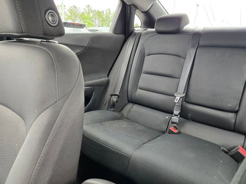 Used 2016 Chevrolet Malibu LT FWD image 12