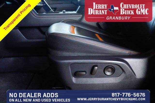 Used 2025 GMC Sierra 2500 AT4 w/ AT4 Premium Plus Package AWD/4WD image 17