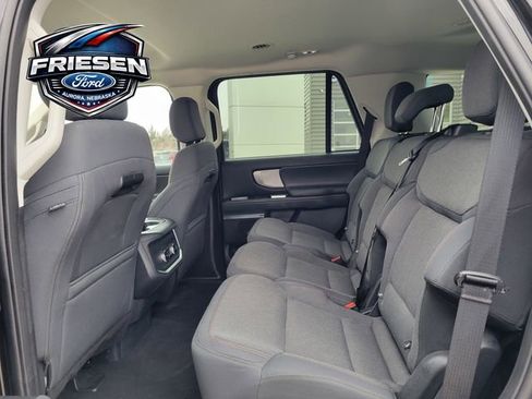 Used 2025 Ford Expedition Active image 25